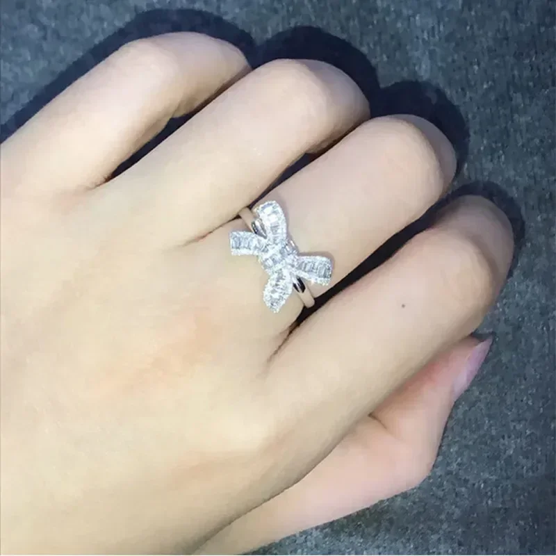 Luxury Lifestyle Girl - Anéis Femininos de Zircônia Cúbica Exquisita
